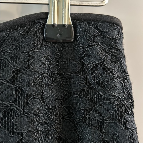 DVF Scotia Lace Pencil Skirt NWT - Picture 6 of 17